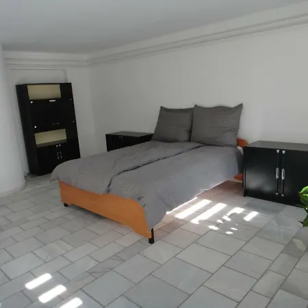 Liliom Apartment